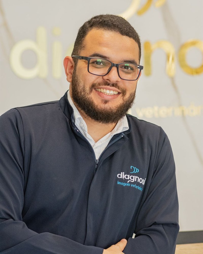 Dr. Dglan Dourado